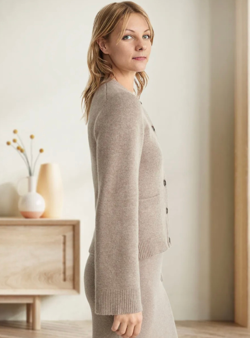 ALICE™ | Cardigan élégant avec boutons souples